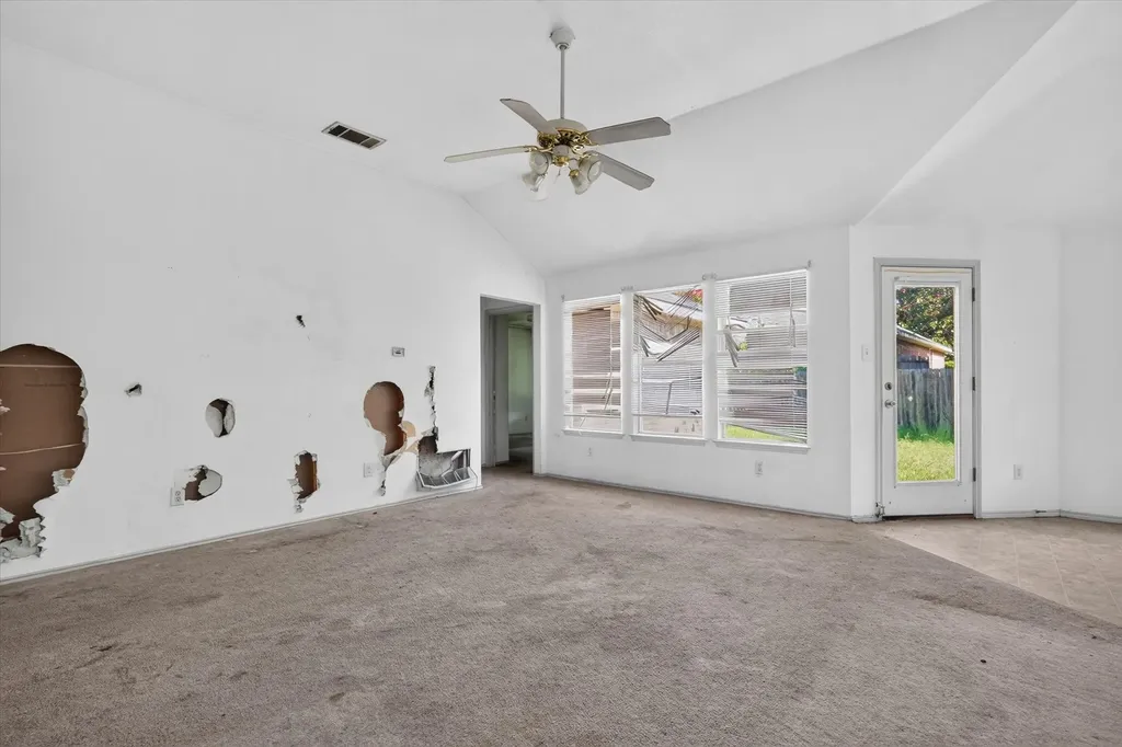 1414 Aviary Drive Desoto TX 75115