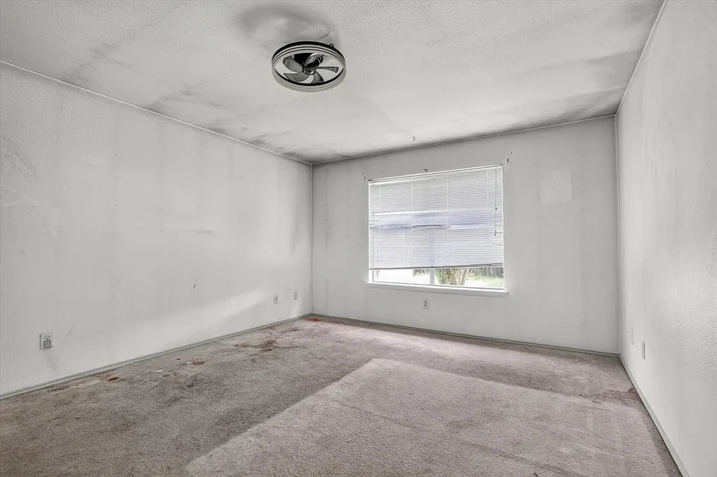 1414 Aviary Drive Desoto TX 75115
