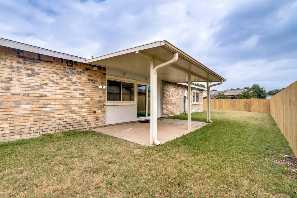 2909 Flagstone Drive Garland TX 75044