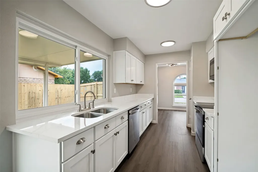 2909 Flagstone Drive Garland TX 75044