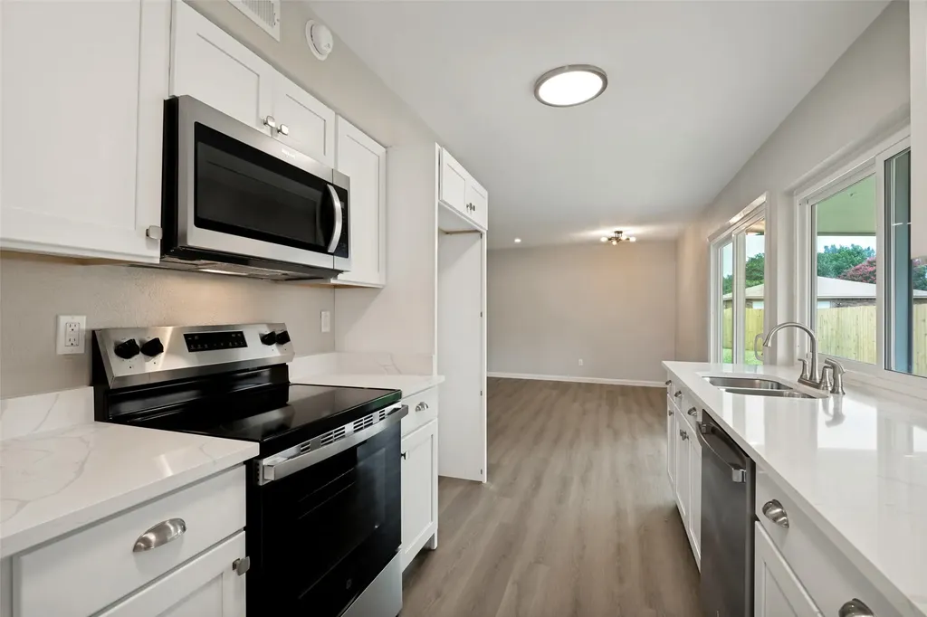 2909 Flagstone Drive Garland TX 75044