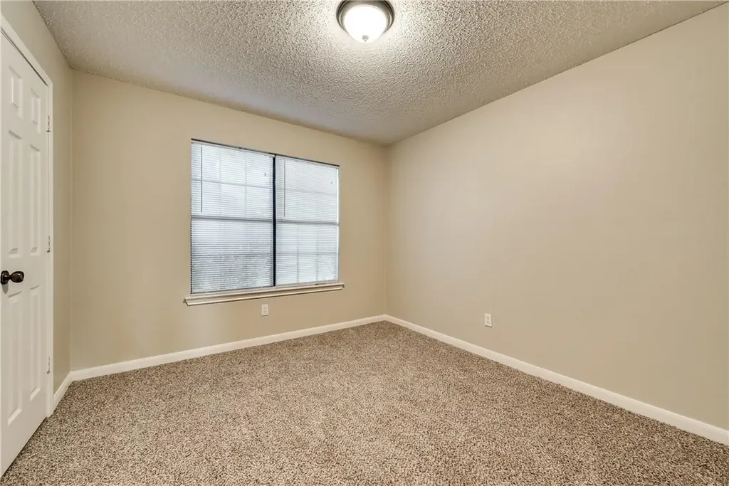 2809 Hampshire Drive Garland TX 75040