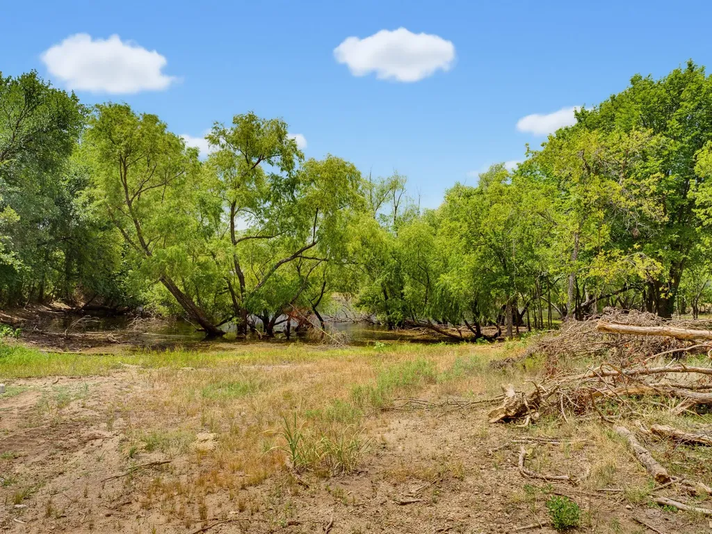 487 County Road 2514 Decatur TX 76234