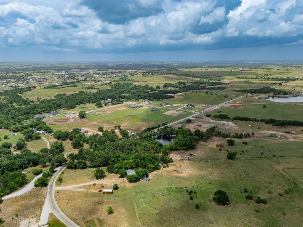 487 County Road 2514 Decatur TX 76234