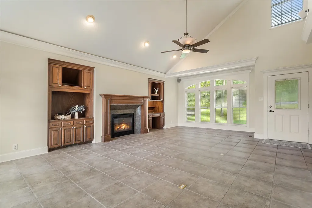 521 Hideaway Lane Central Lane Hideaway TX 75771