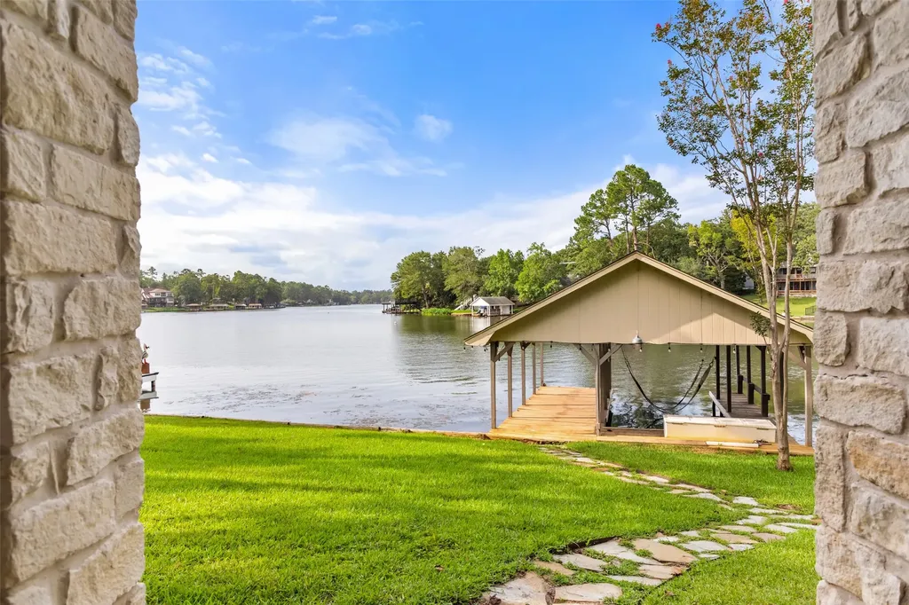521 Hideaway Lane Central Lane Hideaway TX 75771