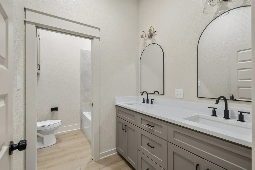 15558 Cr 436 Lindale TX 75771