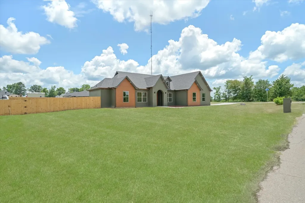 15558 Cr 436 Lindale TX 75771