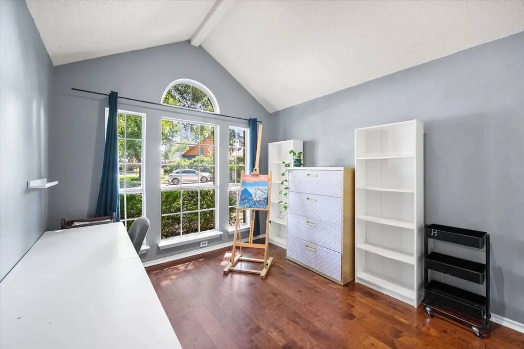 2818 Glen Ridge Drive Arlington TX 76016