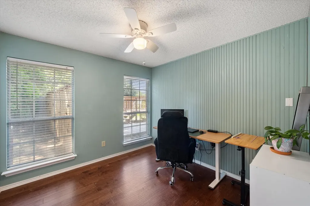 2818 Glen Ridge Drive Arlington TX 76016