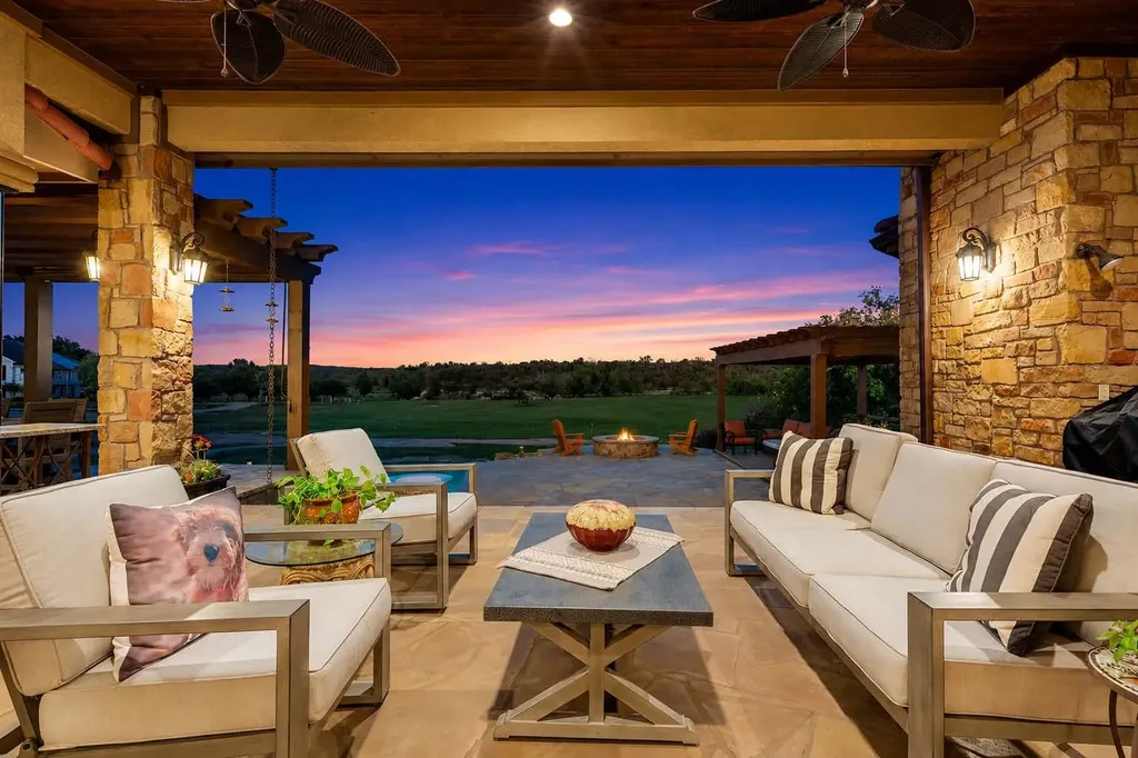 481 Chimney Cove Drive Marble Falls TX 78654