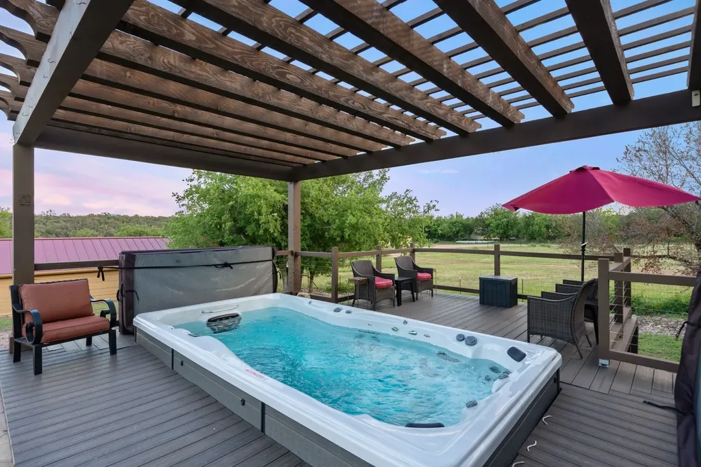 481 Chimney Cove Drive Marble Falls TX 78654