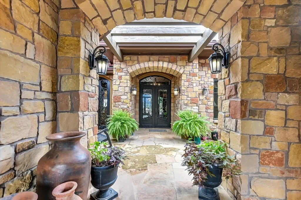 481 Chimney Cove Drive Marble Falls TX 78654