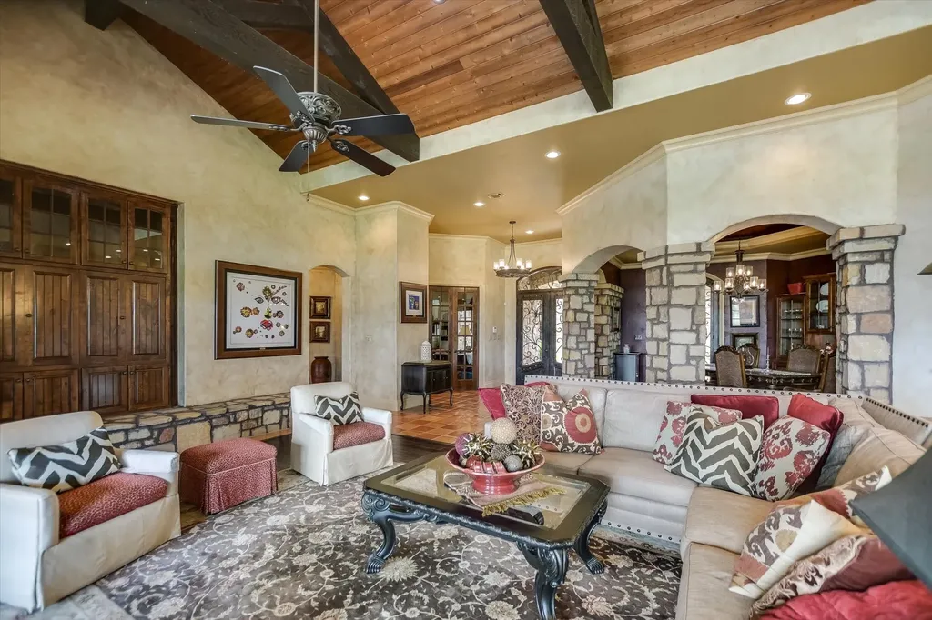 481 Chimney Cove Drive Marble Falls TX 78654
