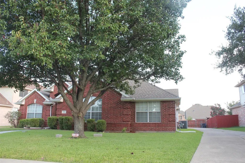 114 Briar Oak Drive Murphy TX 75094