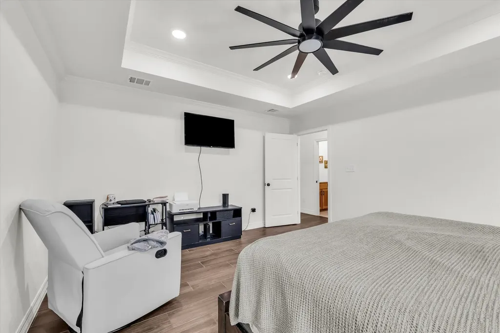 820 Secretariat Drive Hewitt TX 76643