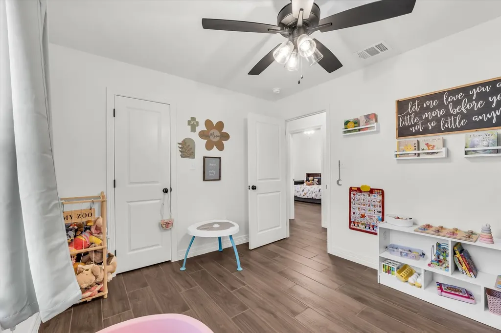 820 Secretariat Drive Hewitt TX 76643