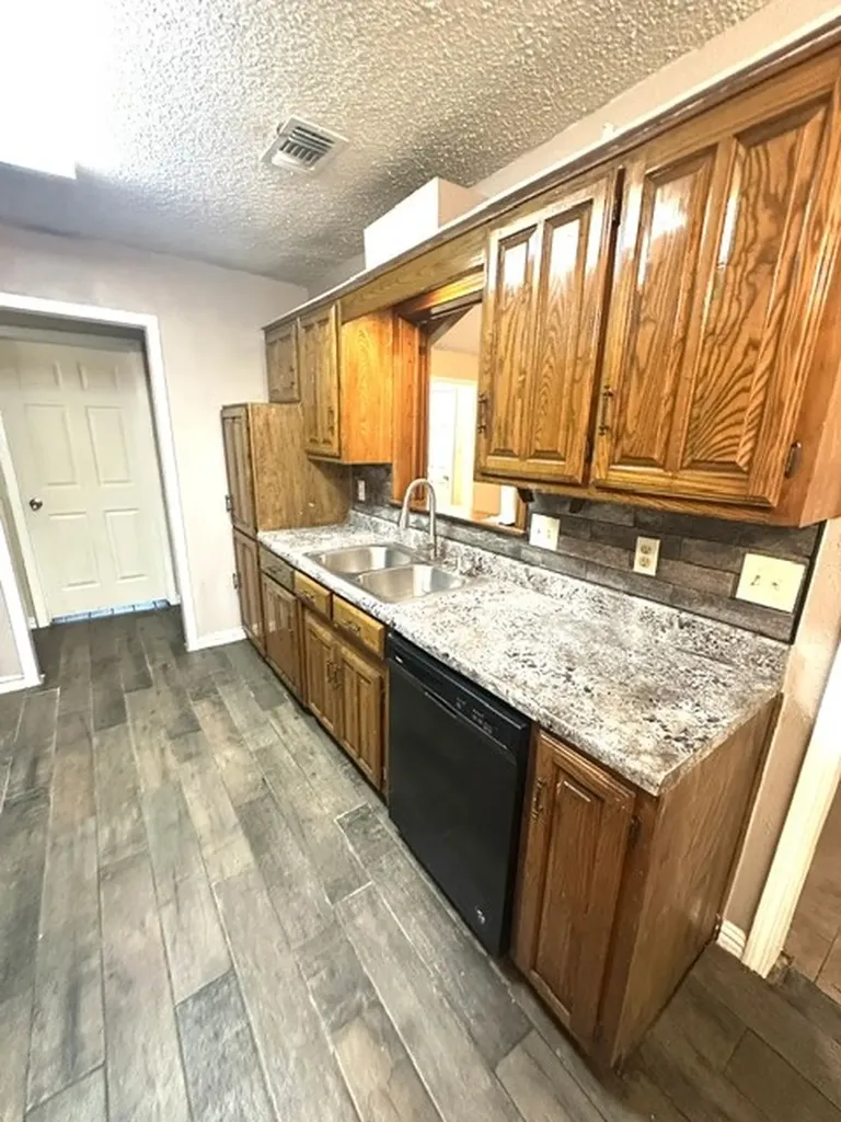 216 Monica Street Glenn Heights TX 75154