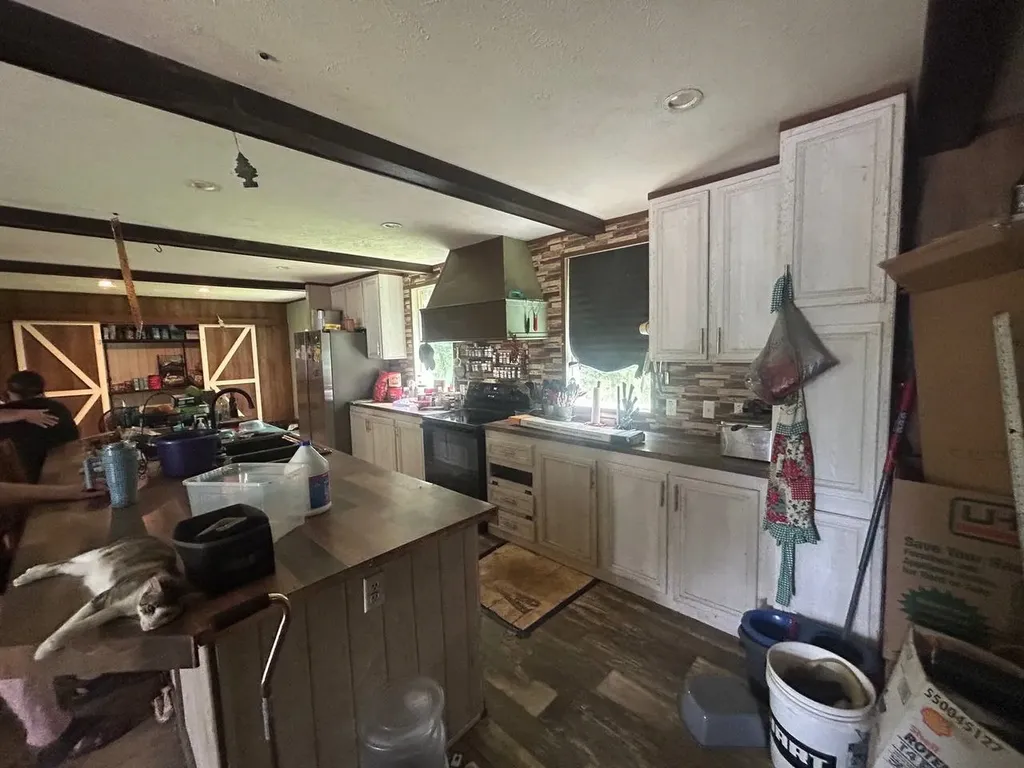 5318 Lesleigh Circle Orange TX 77632