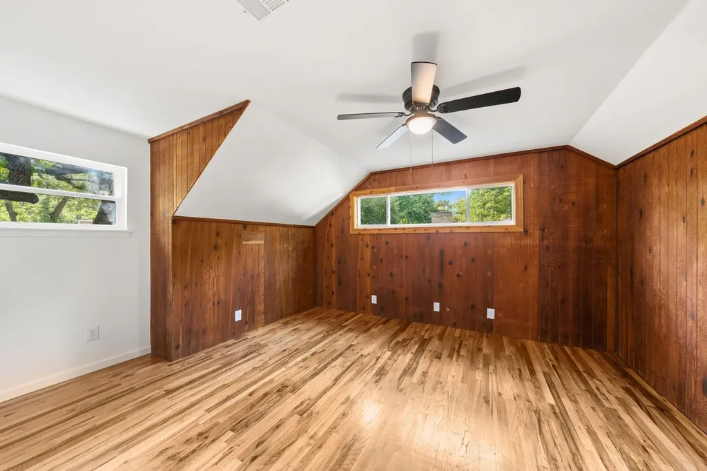 3905 Shady Valley Drive Arlington TX 76013