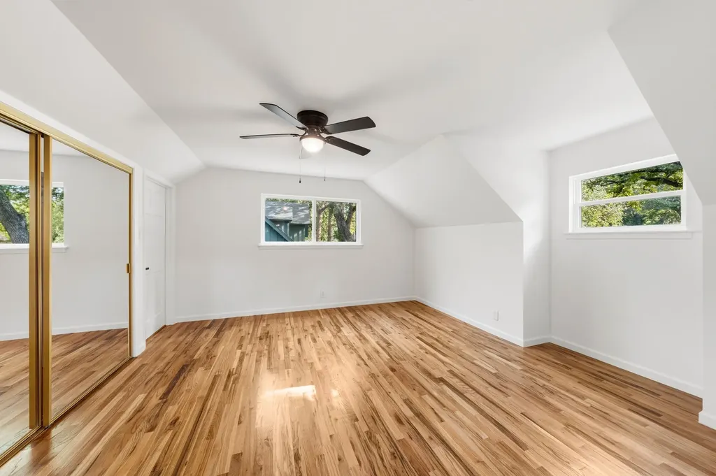 3905 Shady Valley Drive Arlington TX 76013