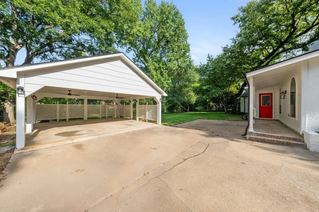 3905 Shady Valley Drive Arlington TX 76013