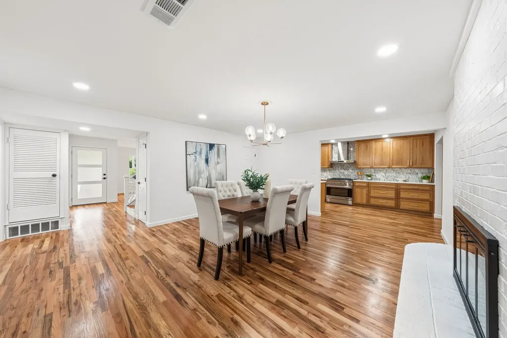 3905 Shady Valley Drive Arlington TX 76013