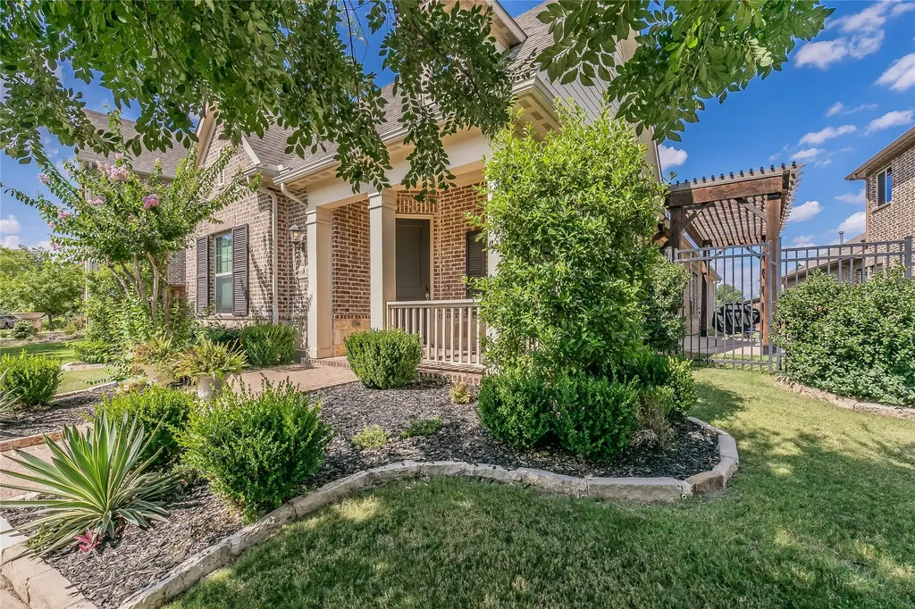 3903 Plum Vista Place Arlington TX 76005