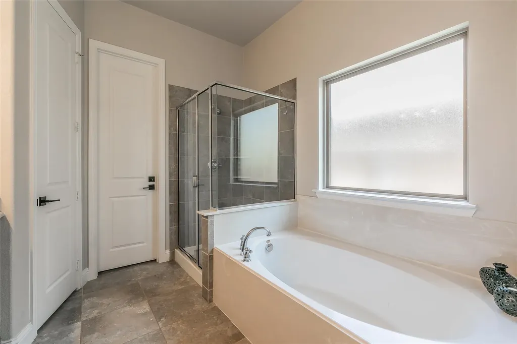 3903 Plum Vista Place Arlington TX 76005
