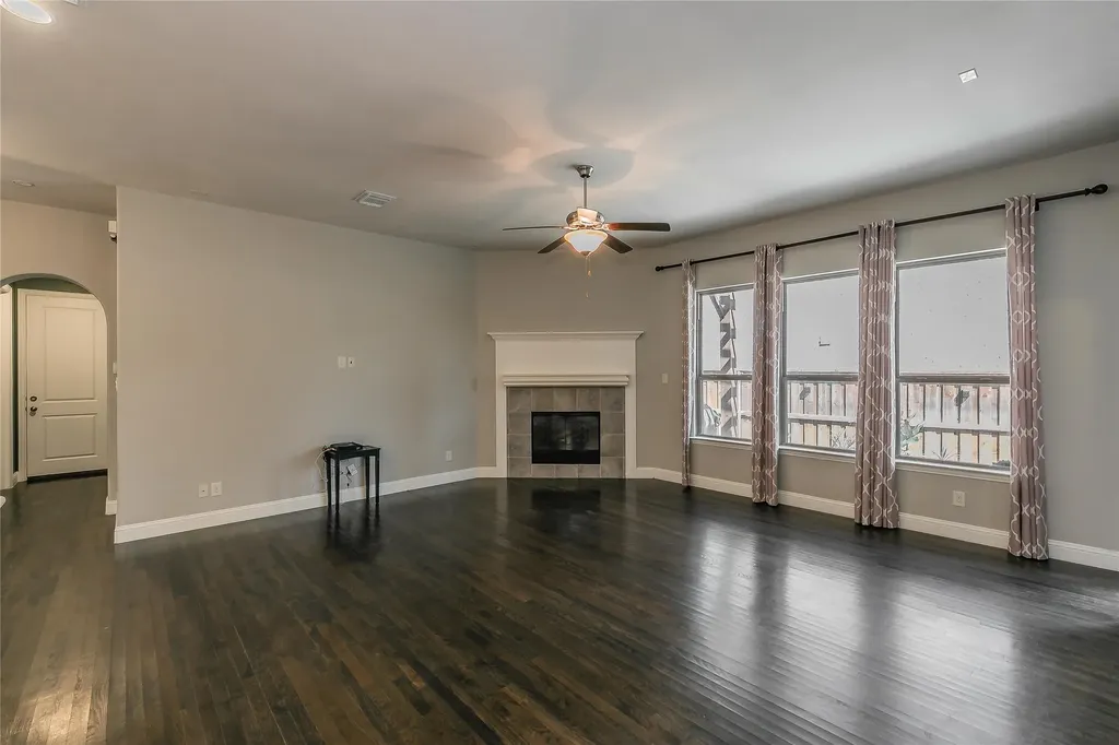 3903 Plum Vista Place Arlington TX 76005