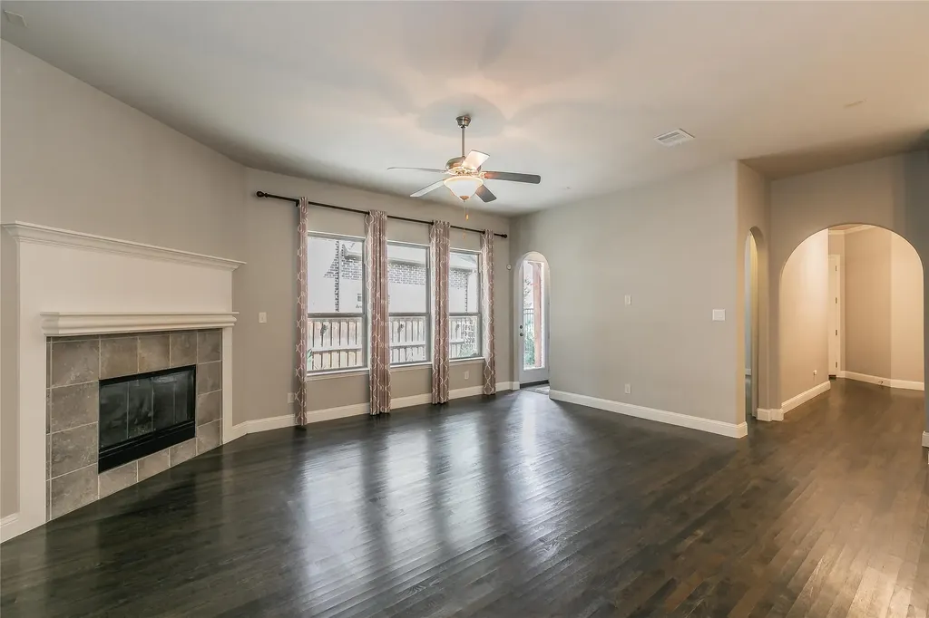 3903 Plum Vista Place Arlington TX 76005