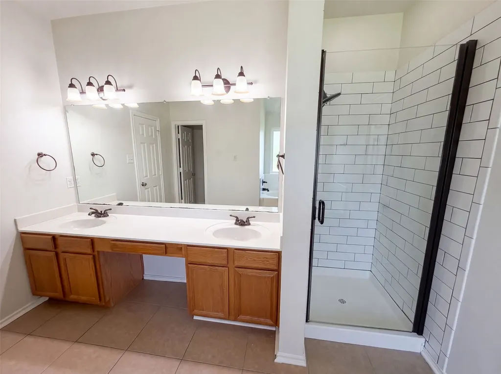 324 Cascade Drive Red Oak TX 75154