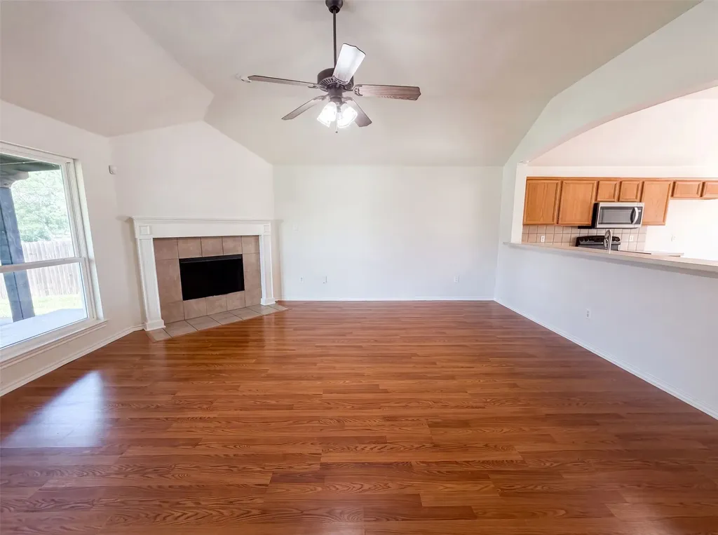 324 Cascade Drive Red Oak TX 75154