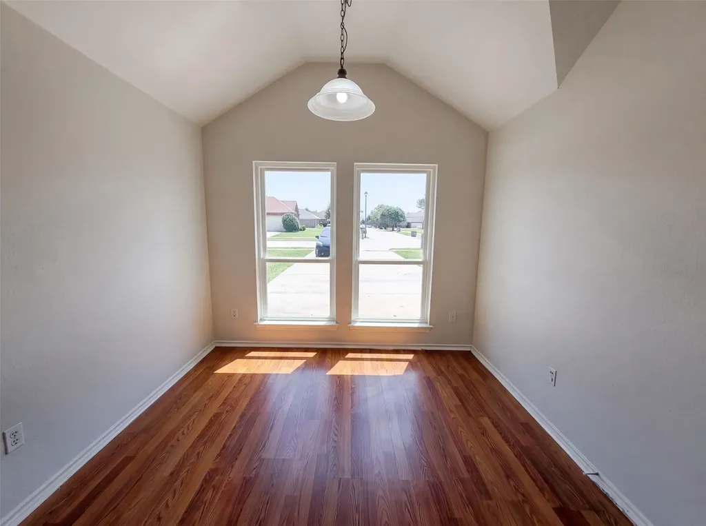 324 Cascade Drive Red Oak TX 75154
