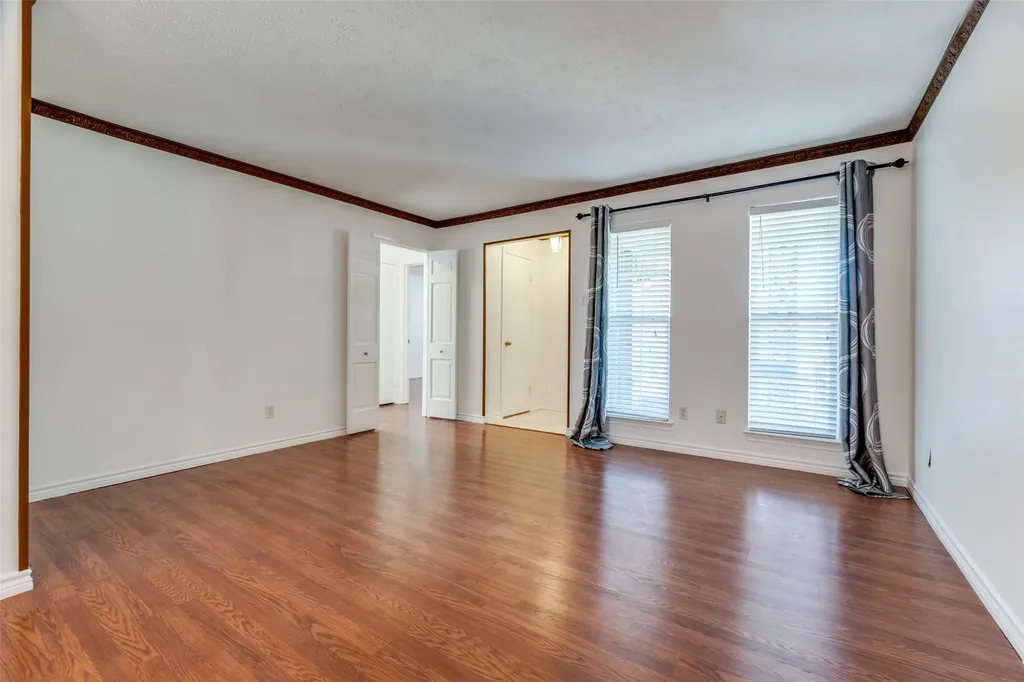 8229 Lullwater Drive Dallas TX 75218
