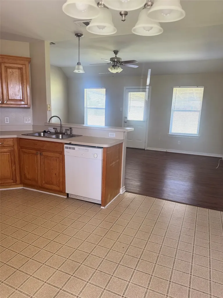 442 Green Acres Drive Palmer TX 75152