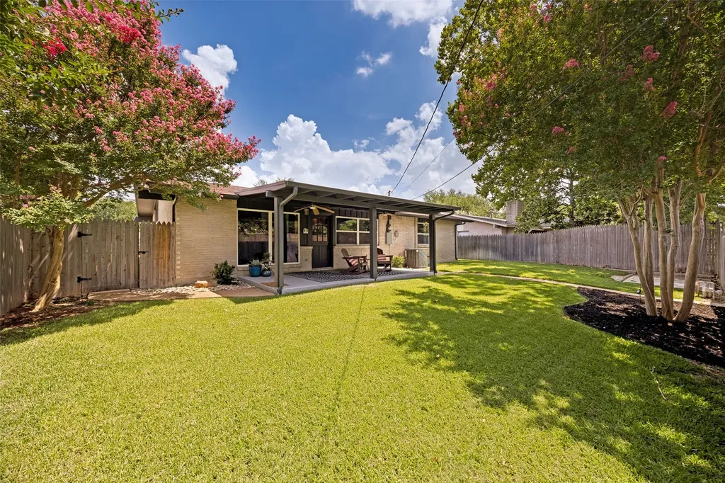 921 Forreston Drive Richardson TX 75080