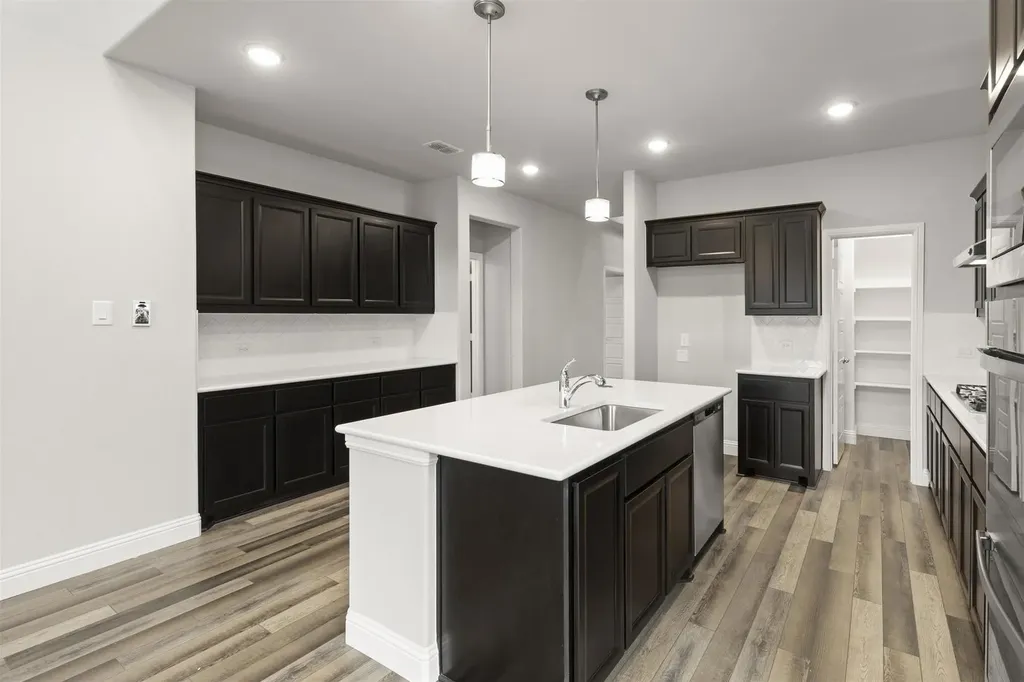1636 Edgeway Drive Aubrey TX 76227