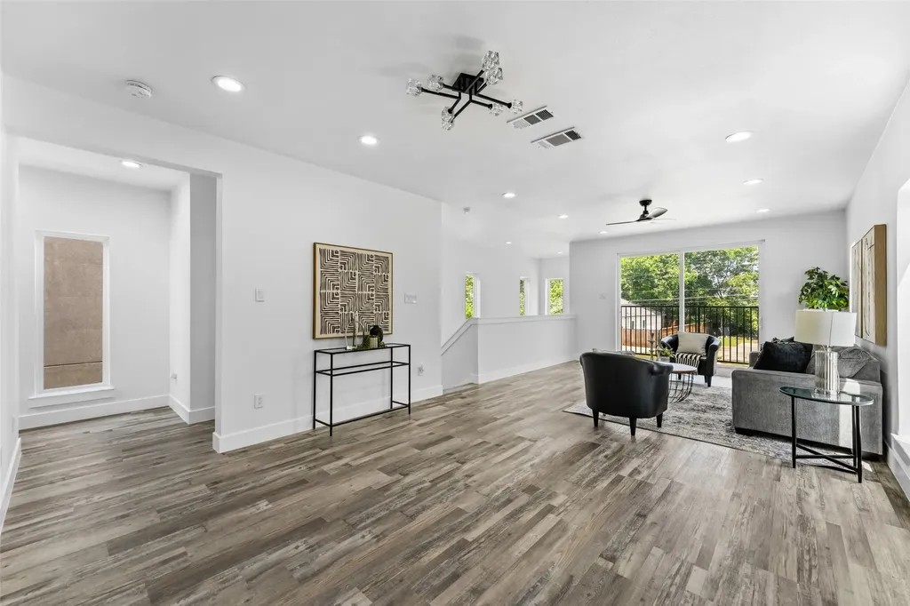 3142 Harmon Street Dallas TX 75215