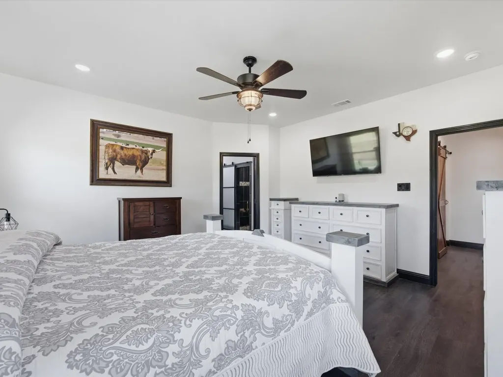 403 Polk Road Bowie TX 76230