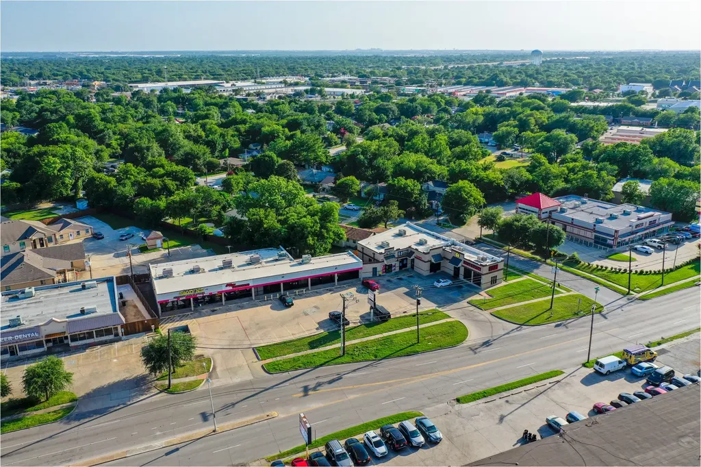 1108 W Pioneer Drive Irving TX 75061