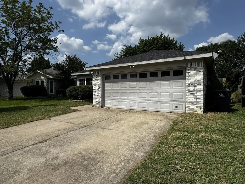 5615 Alicante Drive Arlington TX 76017
