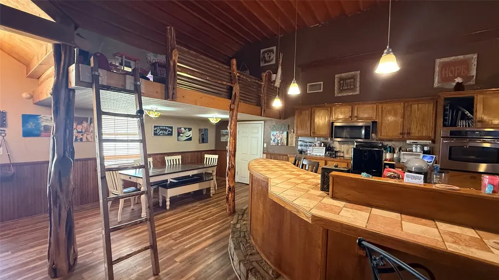 1302 20th Street Anson TX 79501