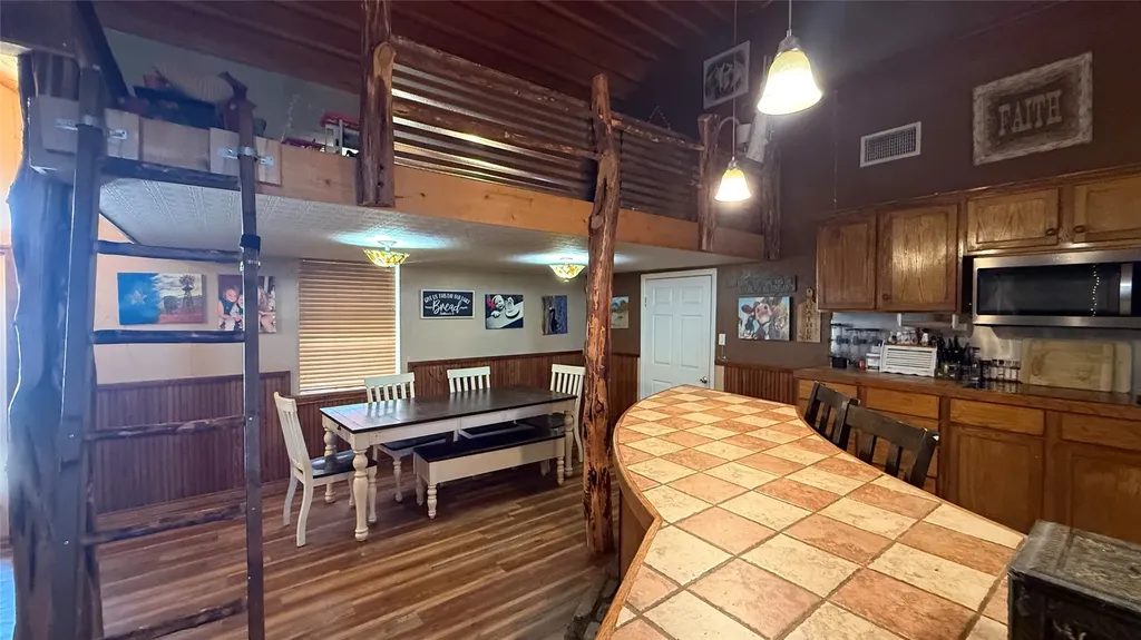 1302 20th Street Anson TX 79501