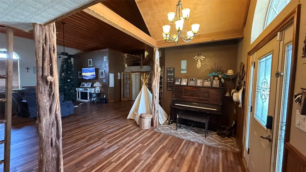 1302 20th Street Anson TX 79501