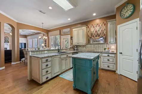 2829 Donnybrook Drive Burleson TX 76028