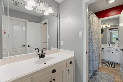 2829 Donnybrook Drive Burleson TX 76028
