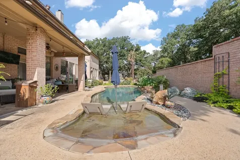 2829 Donnybrook Drive Burleson TX 76028