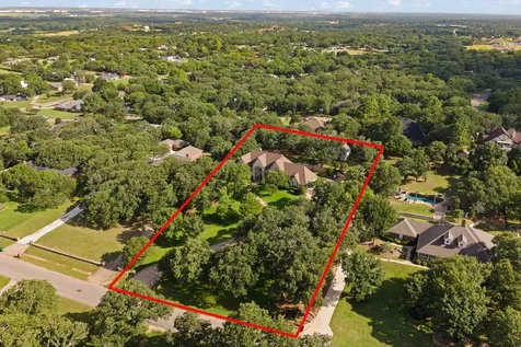 2829 Donnybrook Drive Burleson TX 76028