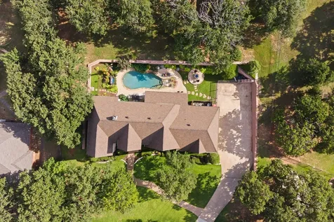 2829 Donnybrook Drive Burleson TX 76028